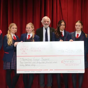 💚 We were honored to welcome back Mr. George Newbury, a fundraising representative from the Tees Valley area for @macmillancancer, to receive the cheque from our recent school bake sale.☺ It was a great opportunity for our pupils to contribute to such a worthy cause and we're grateful for Mr. Newbury's presence.👏 Thank you to everyone involved!#RedHouseSchool #ChequePresentation #MacmillanCancerSupport #Fundraising #CommunityLinks #IndependentSchoolNorthEast #NortonVillage