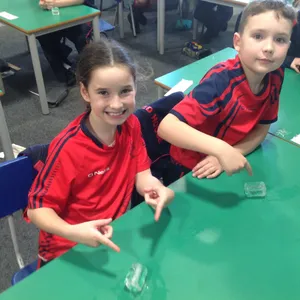 😃 Children from 4F had a fantastic time exploring solids, liquids, and gases!🥼 They closely examined reversible and irreversible states through their experiments with temperature.#ScienceFun #RedHouseSchool #AnEducationEnjoyed #IndependentSchool #IndependentSchoolNorthEast #Norton