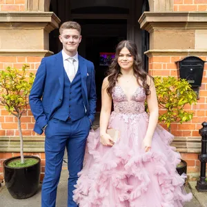 ⭐ Our Year 11 pupils looked absolutely fabulous celebrating their Prom at @hardwickhallhotel.💃🕺 The evening was filled with laughter, dancing, and memories that will last a lifetime!🙏 A huge thank you to the @redhouseschoolpta for organising the event and also to @carroweddings and Party Hire North East.📸 Take a look at our Facebook page for more photos.#PromNight #RedHouseSchool #Classof2024 #Memories #IndependentSchool #Norton